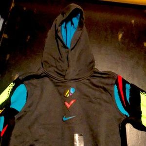 BNWT Nike sweatshirt.  Youth XL.